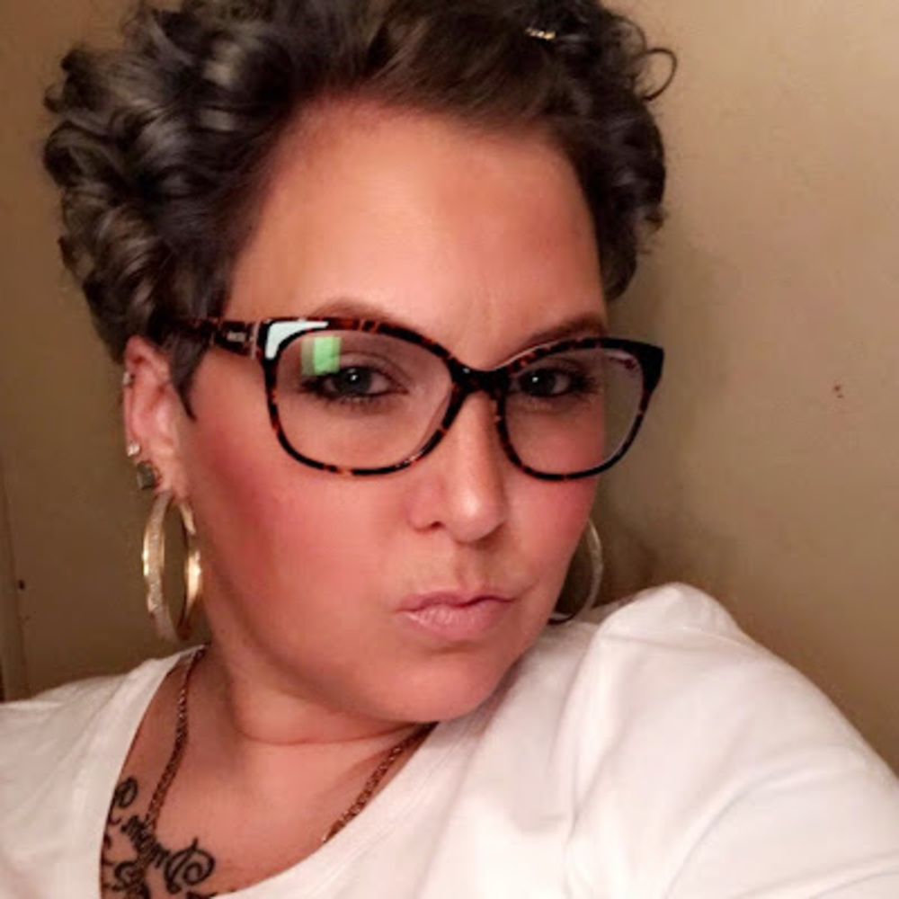 Meet your Posher, Angela
